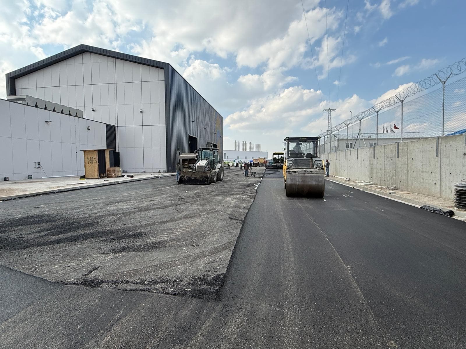 Silindir ve sanayi tesis hattında yol kaplama, Brn Yol